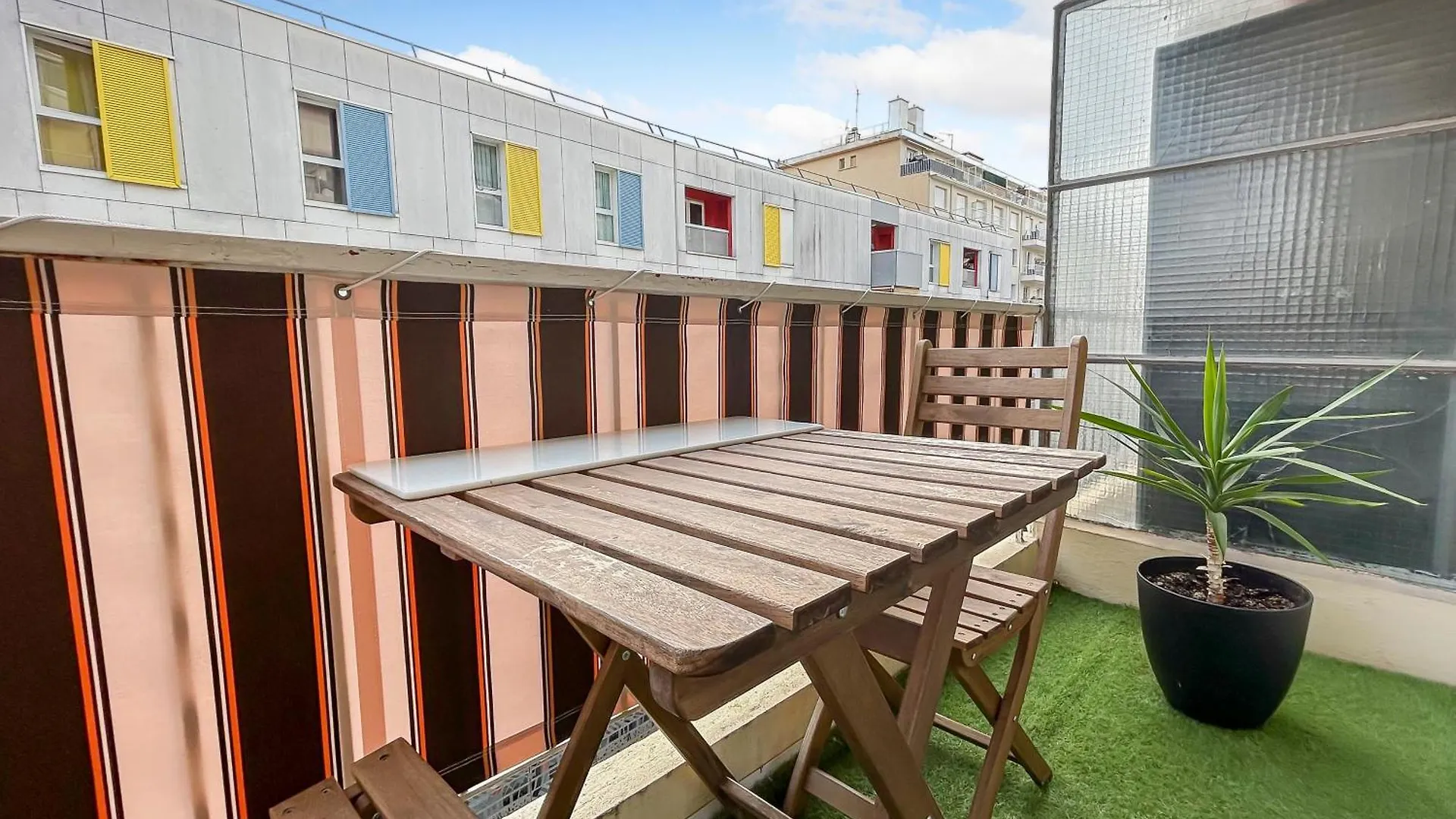 Escapade A Nice - T2 Cosy, Clim & Balcon 0*,  Francja