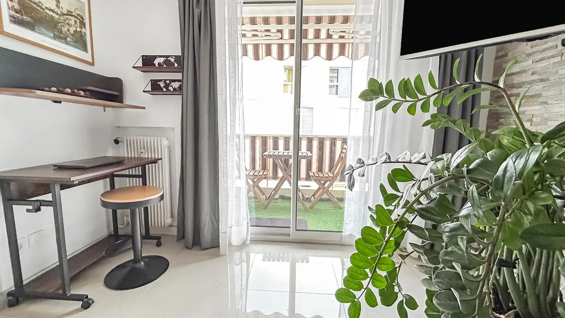 Escapade A Nice - T2 Cosy, Clim & Balcon